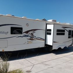 2010 Forest River Wildcat With Superslide