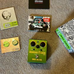 Swollen Pickle MK II distortion Fuzz Pedal