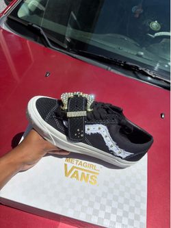 Meta Girl Vans