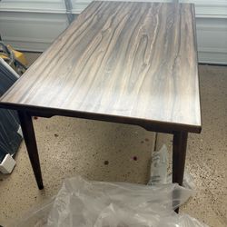 Brand New wood walnut dining table for4-6 people 59x30.. great deal!!