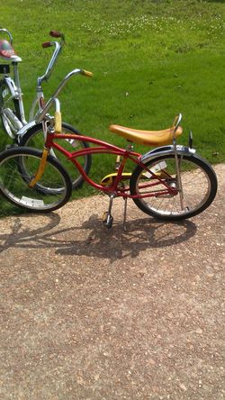 Red Schwinn Vintage