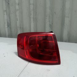 2011 2012 2013 2014 2015 Volkswagen Jetta Tail Light Tail Lamp Left Driver Side LH Used 