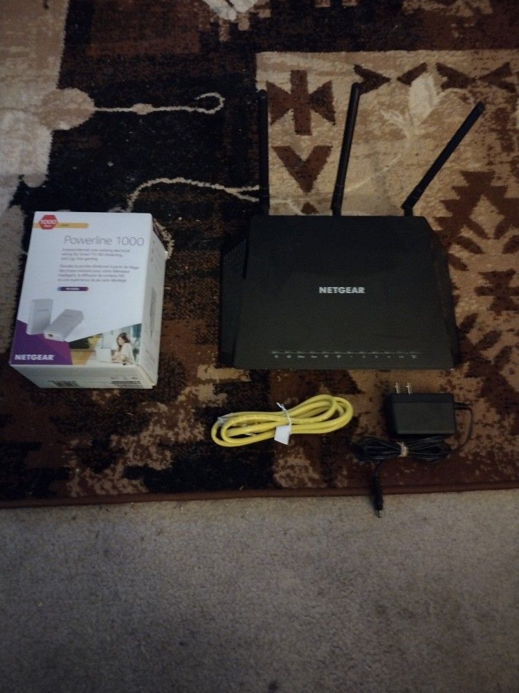 NETGEAR R6400 WIFI ROUTER & POWER LINE 1000 WIFI EXTENDERS