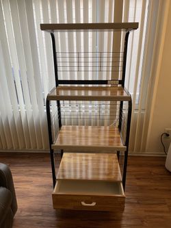 🔥Kitchen shelf with microwave electric outlet .. 5 Feet Tall / 25 Inches long / 17 Inches in depth‼️‼️‼️Local delivery Free🔥 $20 delivery to certa
