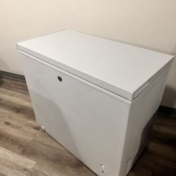GE Chest Freezers 7cu Ft