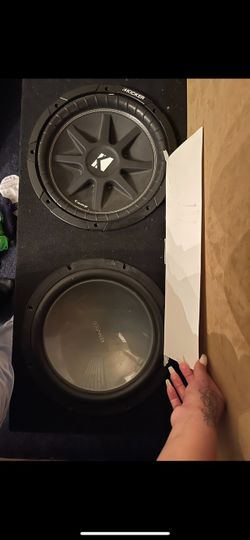 Speaker Box An 2 Speakers In Great Chape !