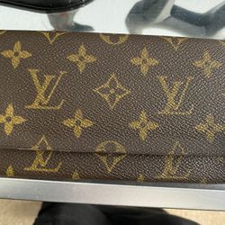 Lv Wallet With Card Slots Like New 