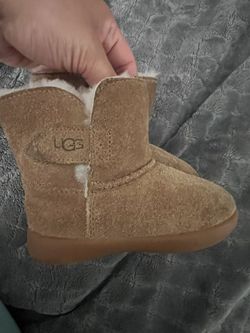 Infant/Toddler Uggs Size 6