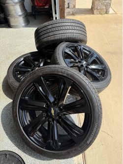 GM OEM 22” CHEVY GMC CADILLAC 24” FACTORY WHEELS