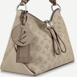 louis vuitton -The Carmel hobo 