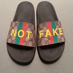 Used gucci flip flops hotsell for sale