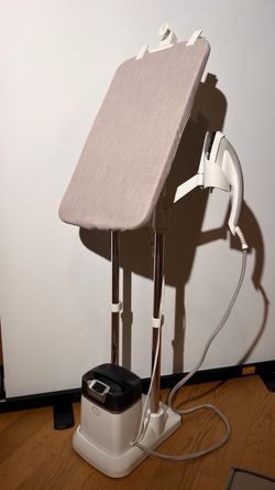 Rowenta IXEO All-in-One Garment Steamer & Iron in Excellent, Like-New Condition.