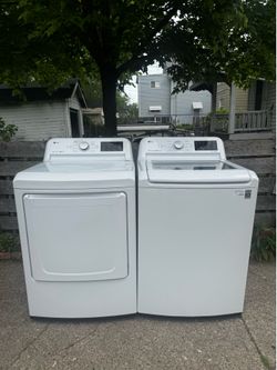 LG Washer & Gas Dryer Set