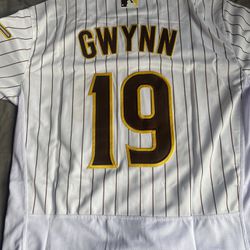 San Diego Padres Tony Gwynn Jersey Size Medium Or Large for Sale in San  Diego, CA - OfferUp