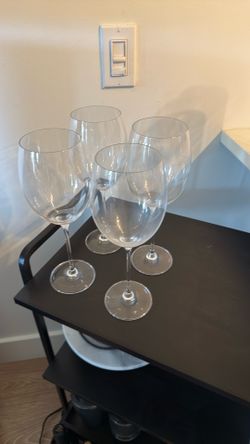 Red wine glasses