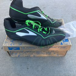 Brook Track And Field Shoes