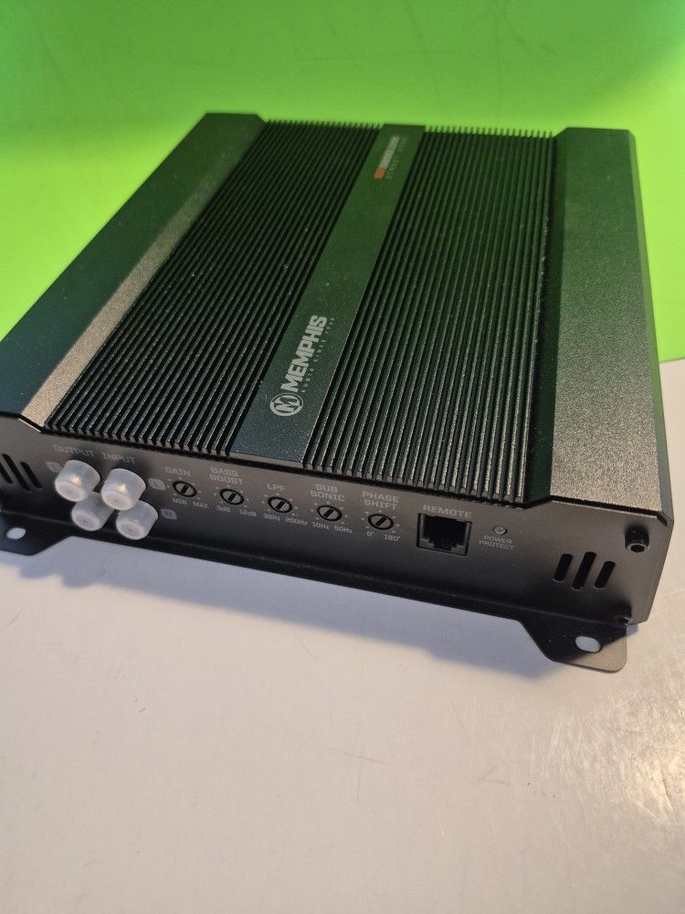MEMPHIS 3200 WATTS MONOBLOCK 1 OHM STABLE BUILT IN CROSSOVER WITH BASS CONTROL CAR AMPLIFIER ( BRAND NEW PRICE IS LOWEST INSTALL NOT AVAILABLE )
