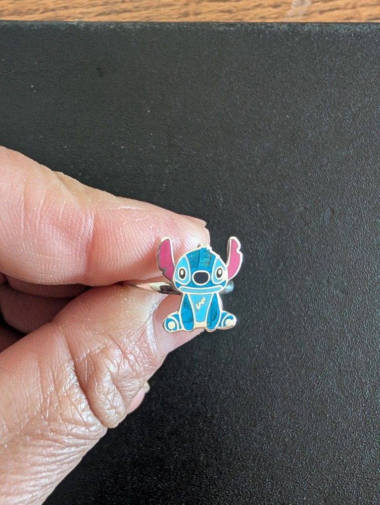 Silver .925 Stitch Ring Size 8