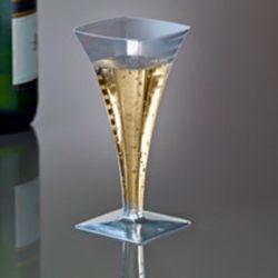Yoshi 5oz. Champagne Flute High Gloss Clear Extra Heavyweight Disposable Plastic 