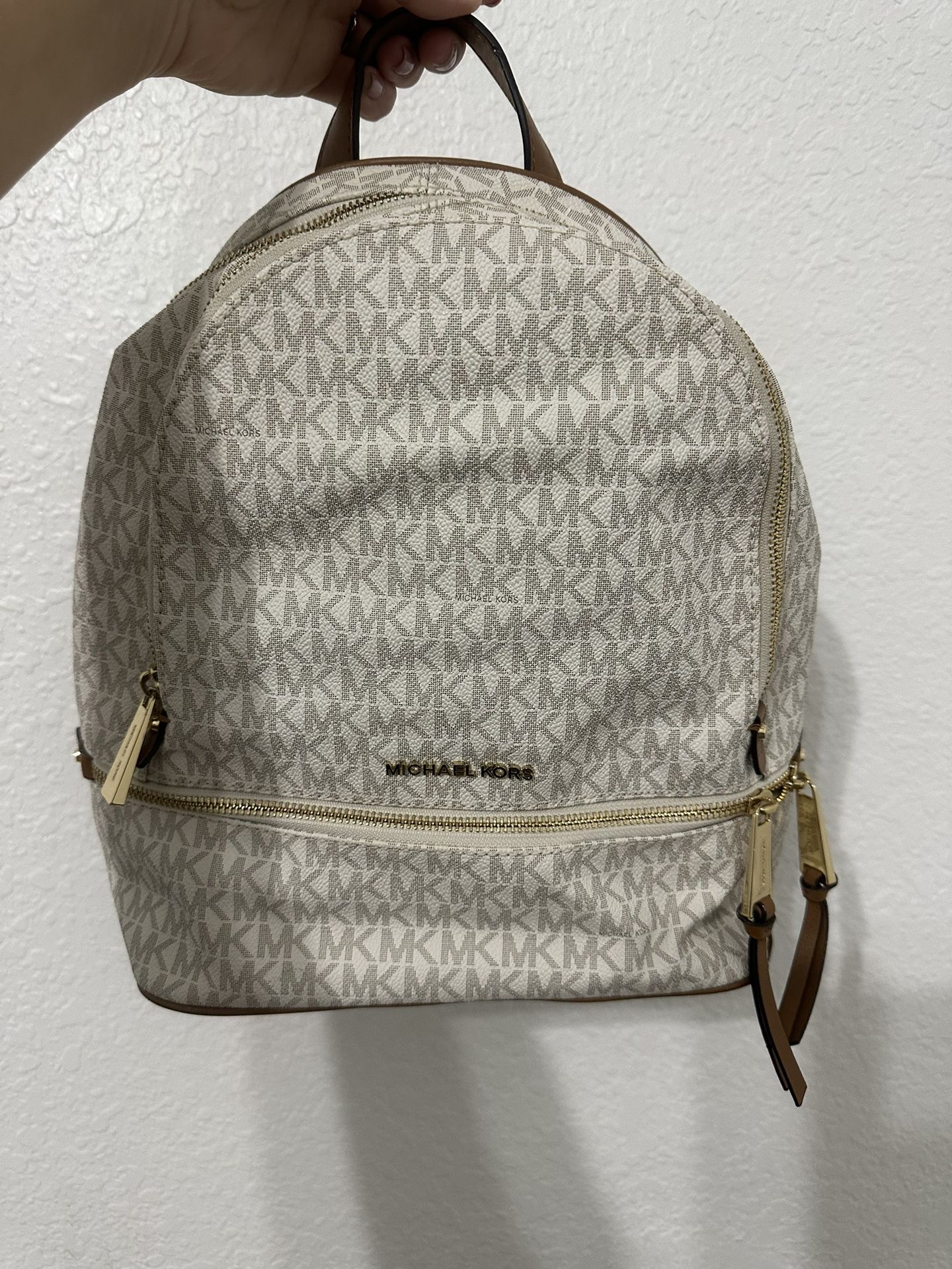Michael Kors Backpack for Sale in Homestead, FL - OfferUp