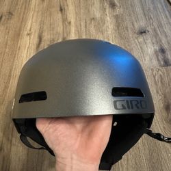 Giro Snowbaord/Ski Helmet XL 