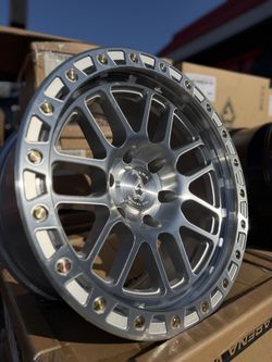 18x9 6x139.7 0 Offset Arena Wheels in Gloss Silver !!