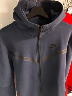 Midnight navy Nike tech