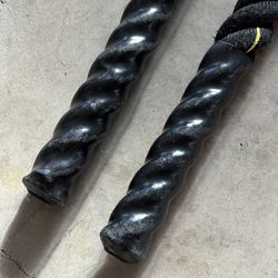 Spring Into Shape Battle Rope