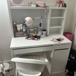 Ikea Micke White Desk w/Chair