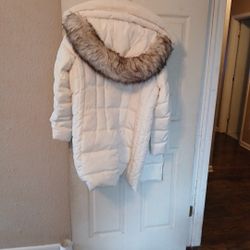 Woman's Coat Wore 2 Times.