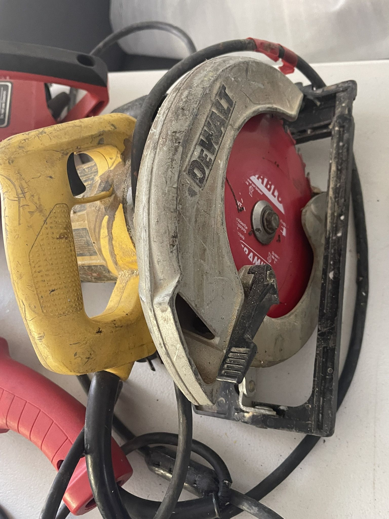 DEWALT DW369 7 1/4" Corded Circular Saw
