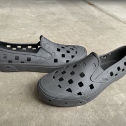 Vans Trek Slip Ons Size 11