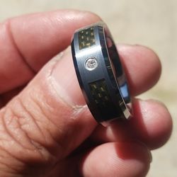 Mens Tungsten Carbon Fiber Ring New Size 11 1/2 $75 Firm!!!
