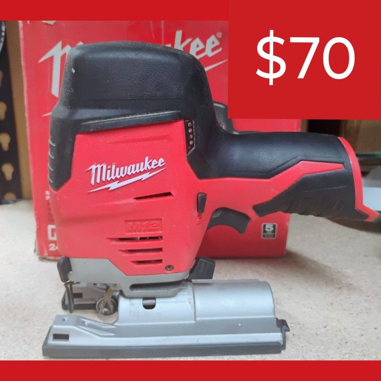 Milwaukee M12 Jigsaw 