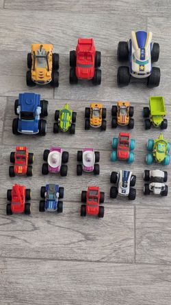 Blaze and the Monster Machines Vehicle Lot