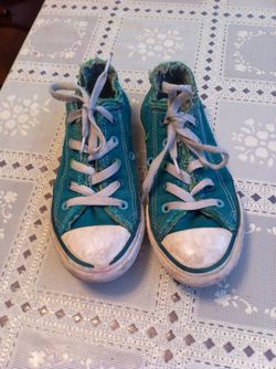 Converse shoes size 13