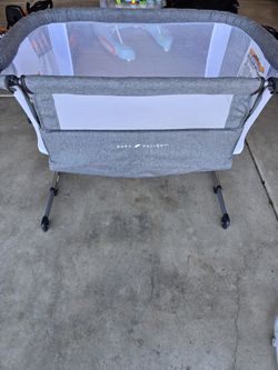 Baby Delight Bassinett