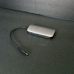 8 in 1 USB-C hub
