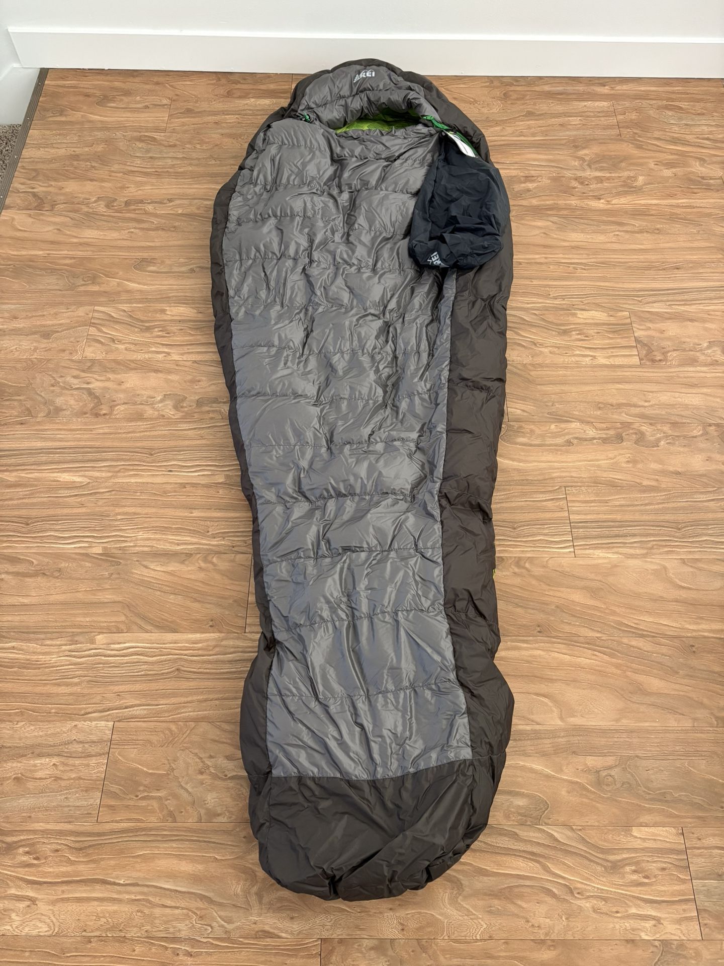 *BRAND NEW* REI Igneo 19, Men’s Regular Left Sleeping Bag