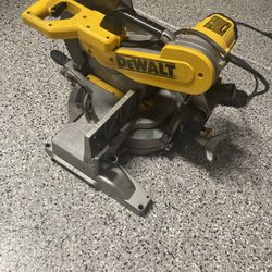Dewalt DW716 Mitter Saw 12”