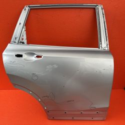 2017 - 2021 HONDA CR-V RIGHT PASSENGER SIDE REAR DOOR SHELL PANEL OEM