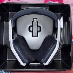 Astro A20 Wireless Headset For PS5