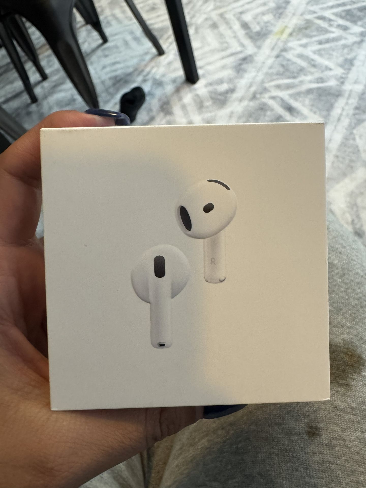 AirPod 4