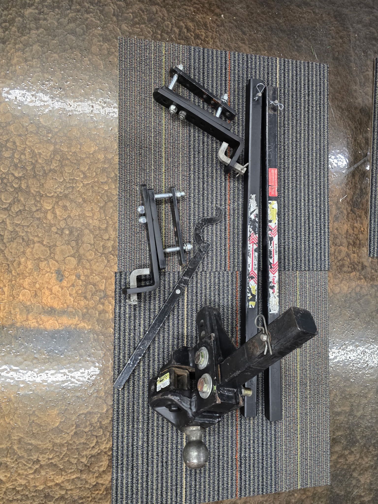 Equalizer Weight Distribution Load Leveling Anti-sway Tow Hitch