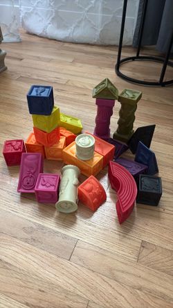 24 rubber kids  blocks