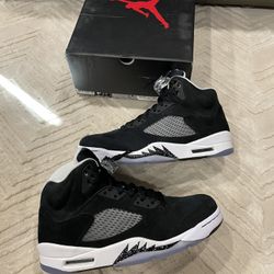 Brand New Air Jordan Retro 5 Oreo Size 9.5 