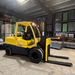 2016 Hyster 11,000 lbs capacity forklift 