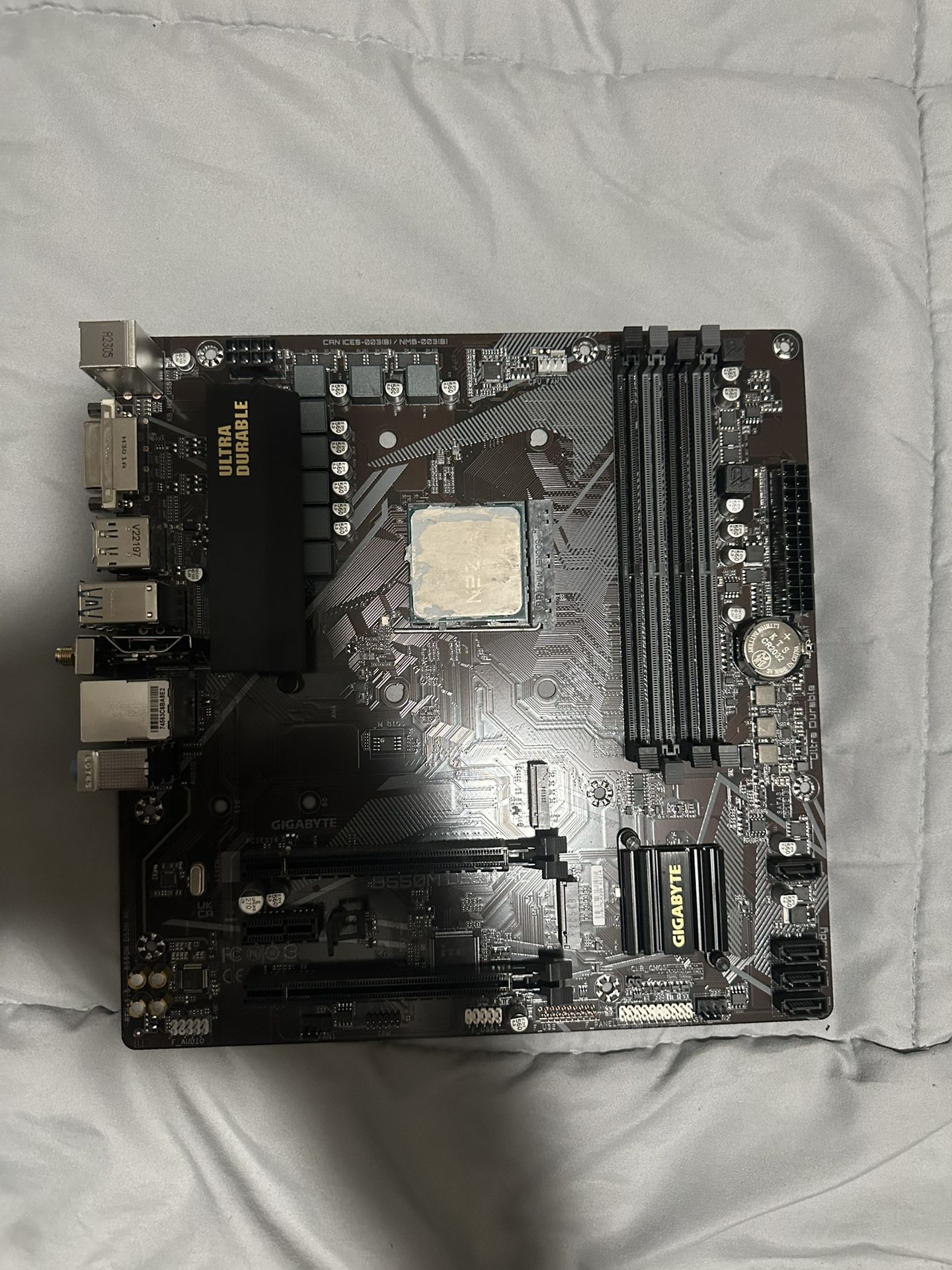 PC Motherboard - Gigabyte 