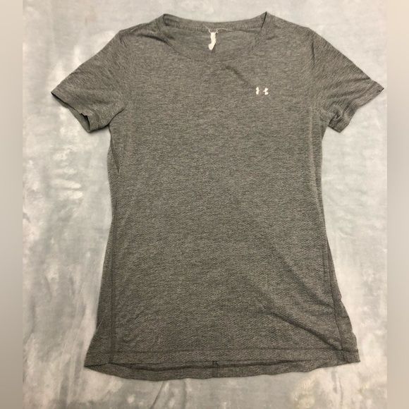 Under armor grey workout shirt