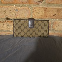 100% Authentic Gucci Canvas Wallet